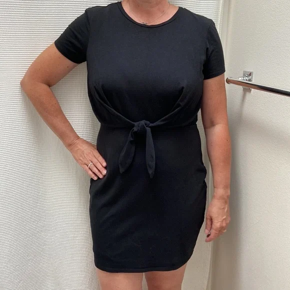 Express Dresses Womens Express Black Short Sleeve Tie Front